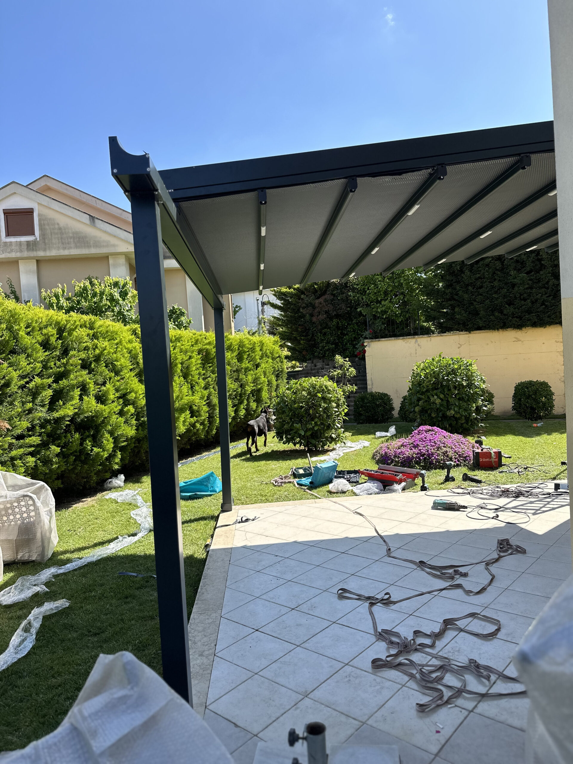 motorlu pergola